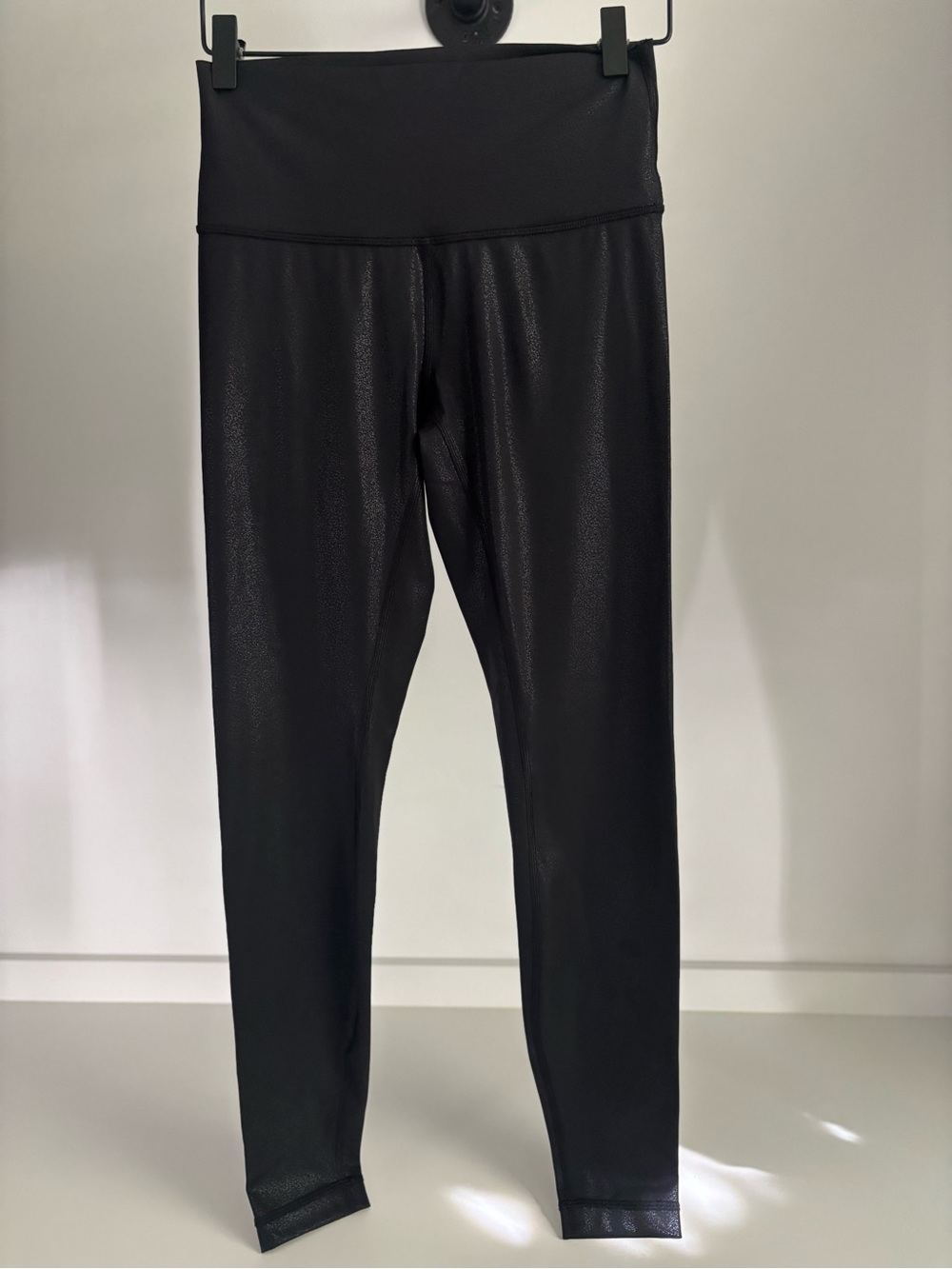 Lululemon High-Waist Black shiny effect Leggings